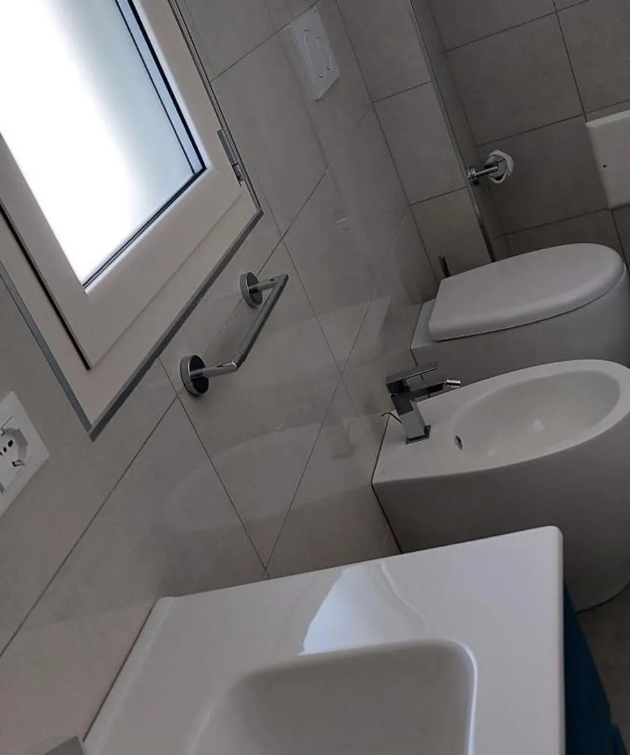 Casa Luigia Rooms Mtb In Finalborgo Bike Room Tour Ebike Trekking Finale Ligure 0*,  Italia