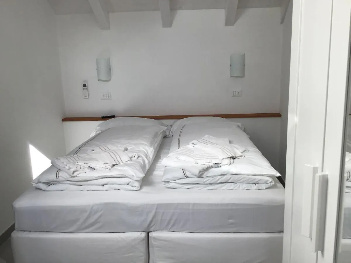 Casa Luigia Rooms Mtb In Finalborgo Bike Room Tour Ebike Trekking フィナーレ・リーグレ イタリア