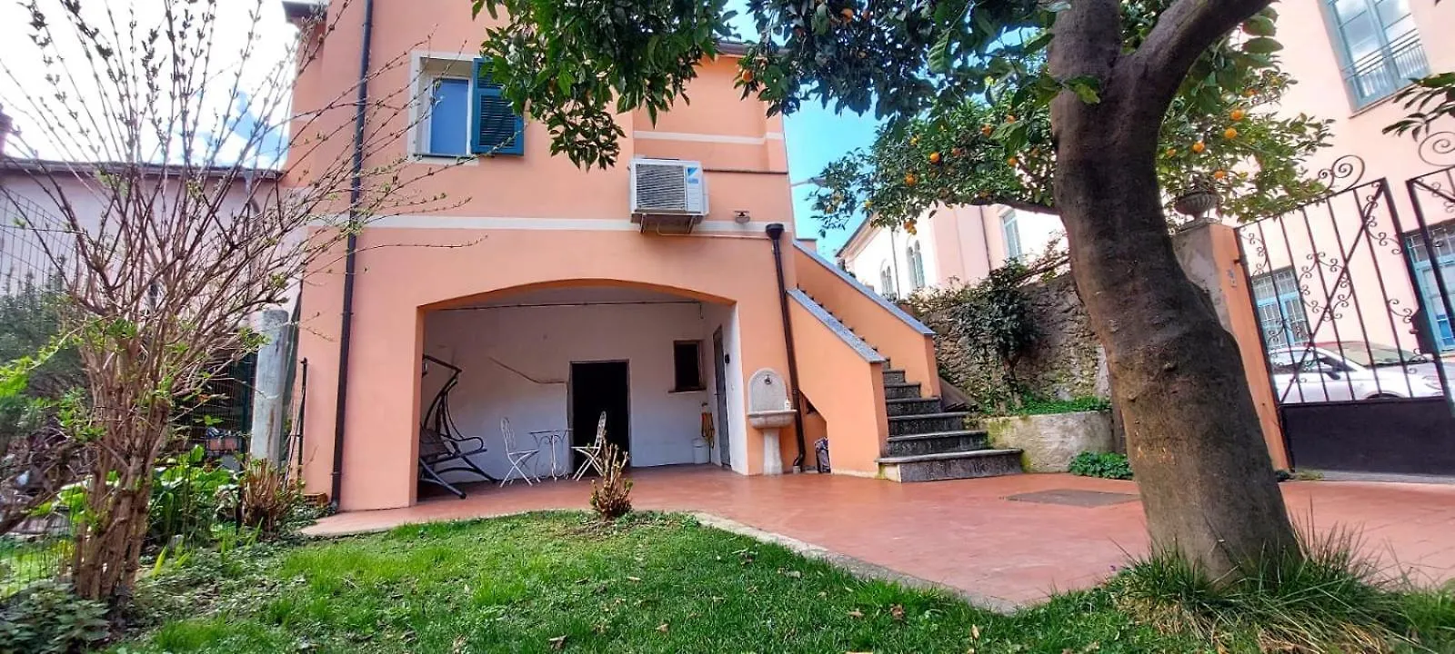 ゲストハウス Casa Luigia Rooms Mtb In Finalborgo Bike Room Tour Ebike Trekking フィナーレ・リーグレ イタリア